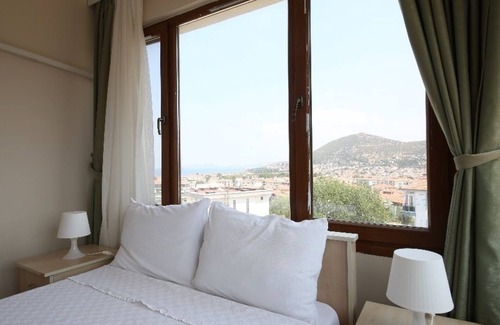 Yenifoca Hotel | Jasmine Butik Pansiyon