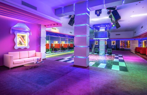 Village Road Hotel | Jasmine Palace Resort & Spa