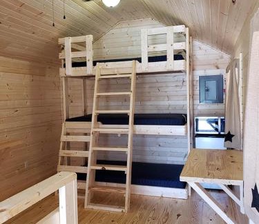 Pittsfield Otro | Jellystone Park at Pine Lakes