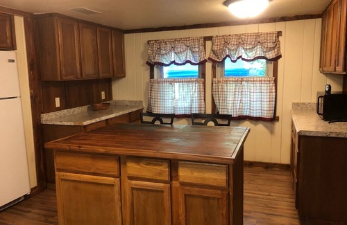 Licking Cabina | Jesse and James Hideout On “The Big Piney River”