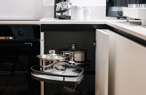 Canterbury Cabaña | Jestico's, Superb, Very Centrally located, Historical 1 FOC Parking