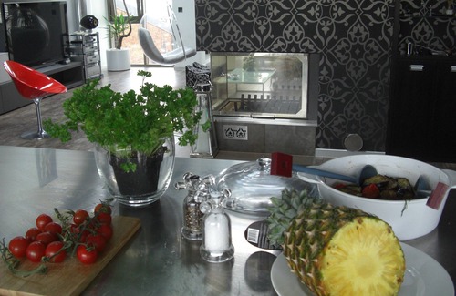 Liepaja Apartamento | Joya de Letonia! Liepaja, de lujo de 2 dormitorios ático. Home cinema, sauna, terraza