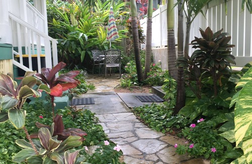 Pupukea Casa | Jewel Of Sunset Point at world famous Sunset Beach