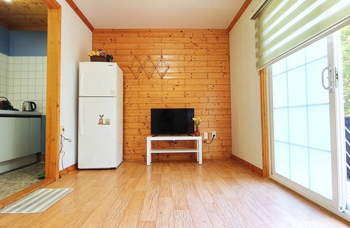 Hamyang Cabina | Jirisan Yeonriji Pension
