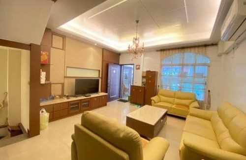 West District Casa | JOJO旅宿(採共享客廳,預定三間即包棟)