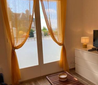 Villers-sur-Mer Apartamento | JOLI STUDIO VUE MER , plage au bout de la rue !