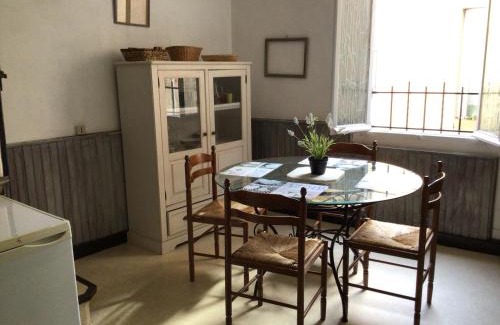 Roquecourbe Casa | Jolie maison de village à Roquecourbe