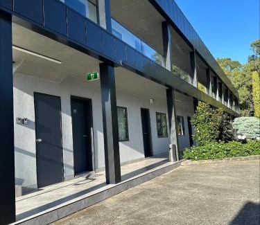 Casula Hotel | Jolly Knight Motel