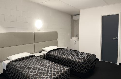 Casula Hotel | Jolly Knight Motel