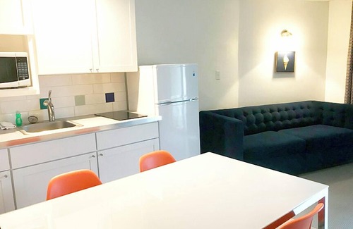 Wildwood Crest Hotel | Jolly Roger Motel