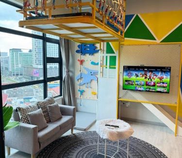 Downtown Kota Kinabalu Apartamento | JQ#11 City View Slide LoftBed 2R1B 5pax near Suria Mall, Gaya St, SICC