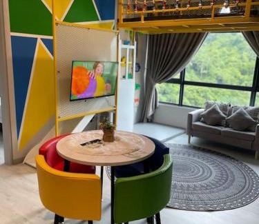 Downtown Kota Kinabalu Apartamento | JQ#11 City View Slide LoftBed 2R1B 5pax near Suria Mall, Gaya St, SICC