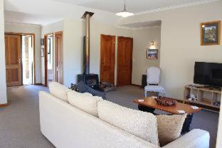 Gibbston Casa | Judge & Jury Farm Retreat