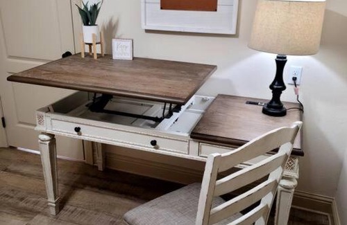 Pine Grove Casa | Judy House