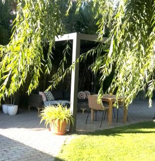 Cuarte de Huerva Apartamento | Julia’s Garden