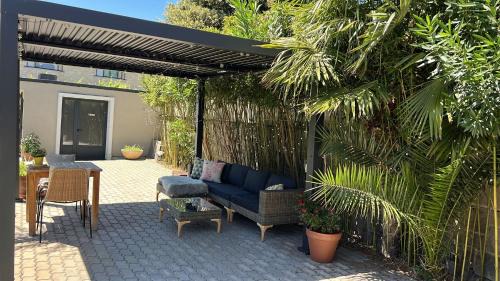 Cuarte de Huerva Apartamento | Julia’s Garden