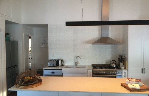 Sydney Casa | JULIANS ON COBA . stunning sunsets . HAWKESBURY RIVER . river specials