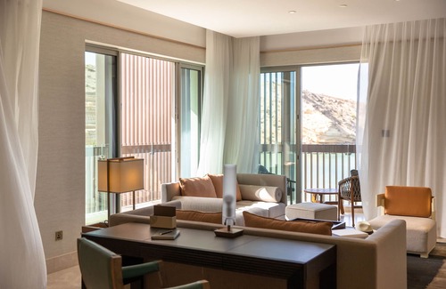 Muscat Hotel | Jumeirah Muscat Bay