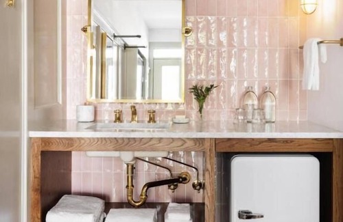 Wilmington Historic District Hotel | Just What You Were Looking For! Pets Allowed, Close to City Stage Theatre