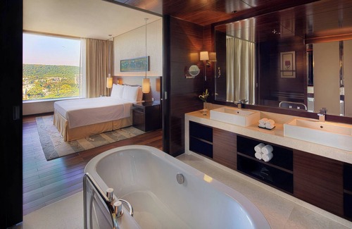 Model Colony Hotel | JW Marriott Hotel Pune