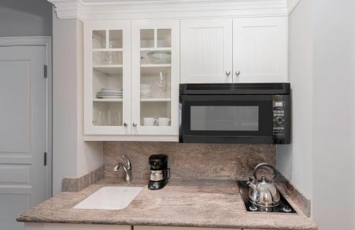 Minett Complejo | JW Marriott The Rosseau Muskoka Resort & Spa