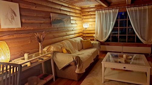 Vaana-Joesuu Casa | Kõrre Puhketare