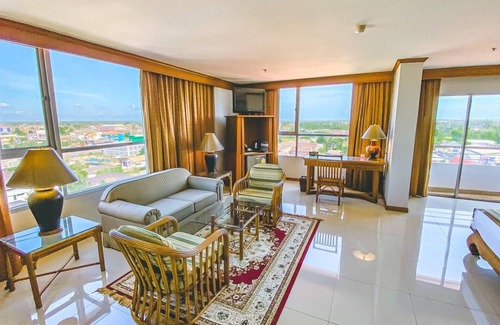 Bang Kung Hotel | K Park Grand Hotel