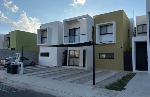 Mérida Casa | Kaab: Exclusividad y confort en un oasis vacacional con piscina