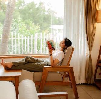 Chirayinkil Villa | Kaayal Villa Varkala Premium Lakefront Stay By Hotelbuz