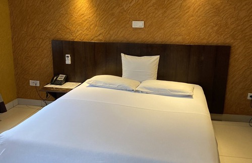 Pointe-Noire Hotel | Kactus Lodge