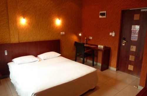 Pointe-Noire Hotel | Kactus Lodge