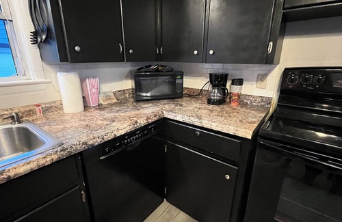 Cedar Rapids - Iowa City Casa | Kadia’s Place-The One Near 380 & Everything Else