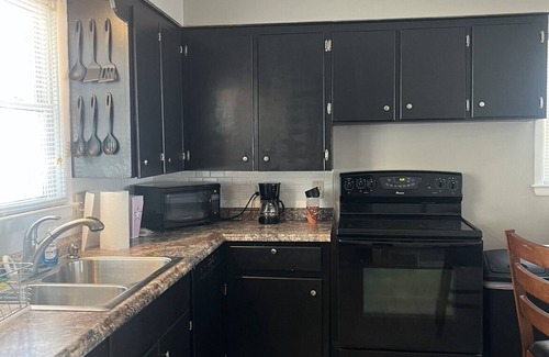 Cedar Rapids - Iowa City Casa | Kadia’s Place-The One Near 380 & Everything Else