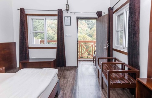 Lansdowne Hotel | KAFAL GATES