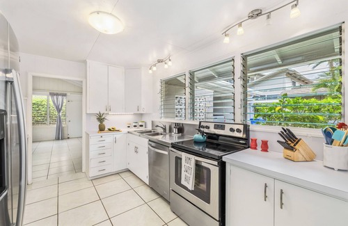 Kahala Casa | * 10% de descuento en estancias ahora-6/18 * Kahala Cottage - ¡Casa privada Kahala con piscina!