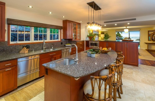 Kahala Casa | Kahala Oceanside- 6 habitaciones / 6 1/2 baños / capacidad para 14