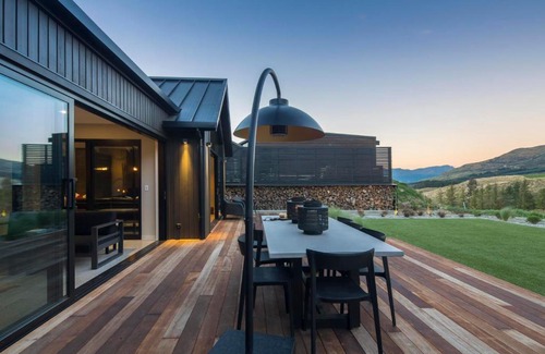 Kawarau Falls Villa | Kahua - Jacks Point