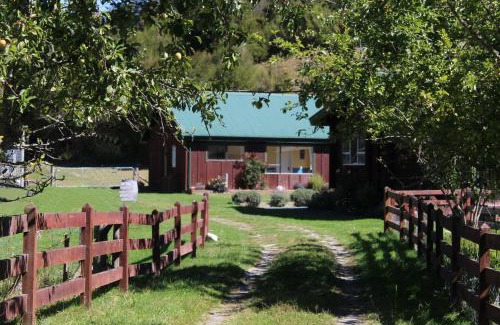 Tapawera Casa | Kahurangi Cottage Wilderness Retreat