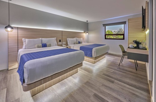 Cuauhtémoc Hotel | KALI La Raza Mexico City