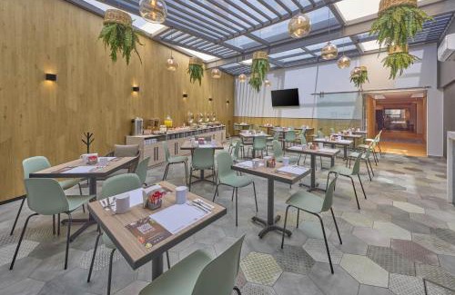 Cuauhtémoc Hotel | KALI La Raza Mexico City