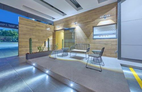 Cuauhtémoc Hotel | KALI La Raza Mexico City