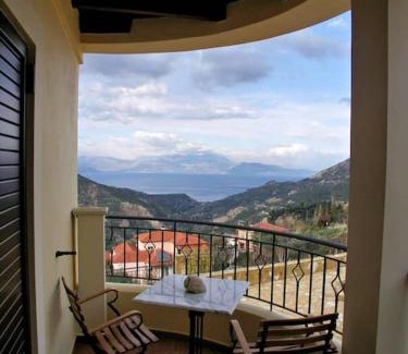 Aigialeia Apartamento | Kallisti Ξενώνας Διακοπτό-Καλάβρυτα