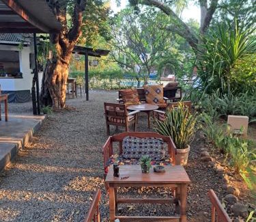 Livingstone Hotel | Kamunjila Lodge