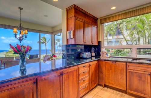Napili Condominio | KBM Resorts | Spacious 5-Bedroom Kapalua Bay Collection | Multi Unit Listing | Ocean Views | 3 Free Rental Cars! KBV-14G4/15B3/16G4