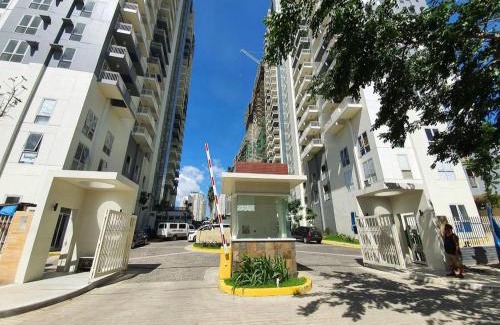 Ugong Apartamento | Kasara T1-4K Urban Staycation