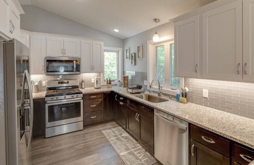 Garrison Casa | Kayaks, Paddle Boat, Game room, Firepit & Much More- On Swimming Bay!