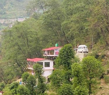 Sitapur Hotel | kedar hill resort