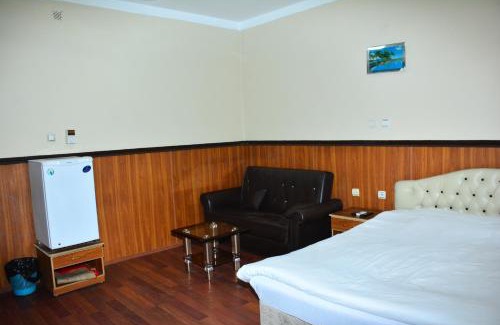 Dowlatābād Hotel | Kefayat Hotel