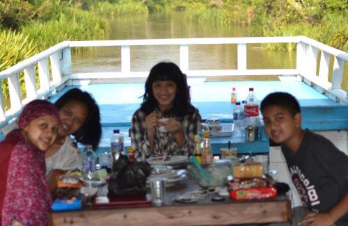Kumai Alquiler De Eote | Kelotok Orangutan Tanjung Puting