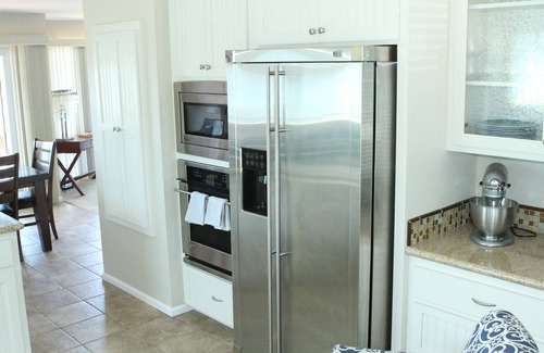 Soda Bay Casa | LAKEFRONT LUJO! HISTORIA PRIVADA DE 3 HABITACIONES, 3 HABITACIONES junto a Soda Hot Springs